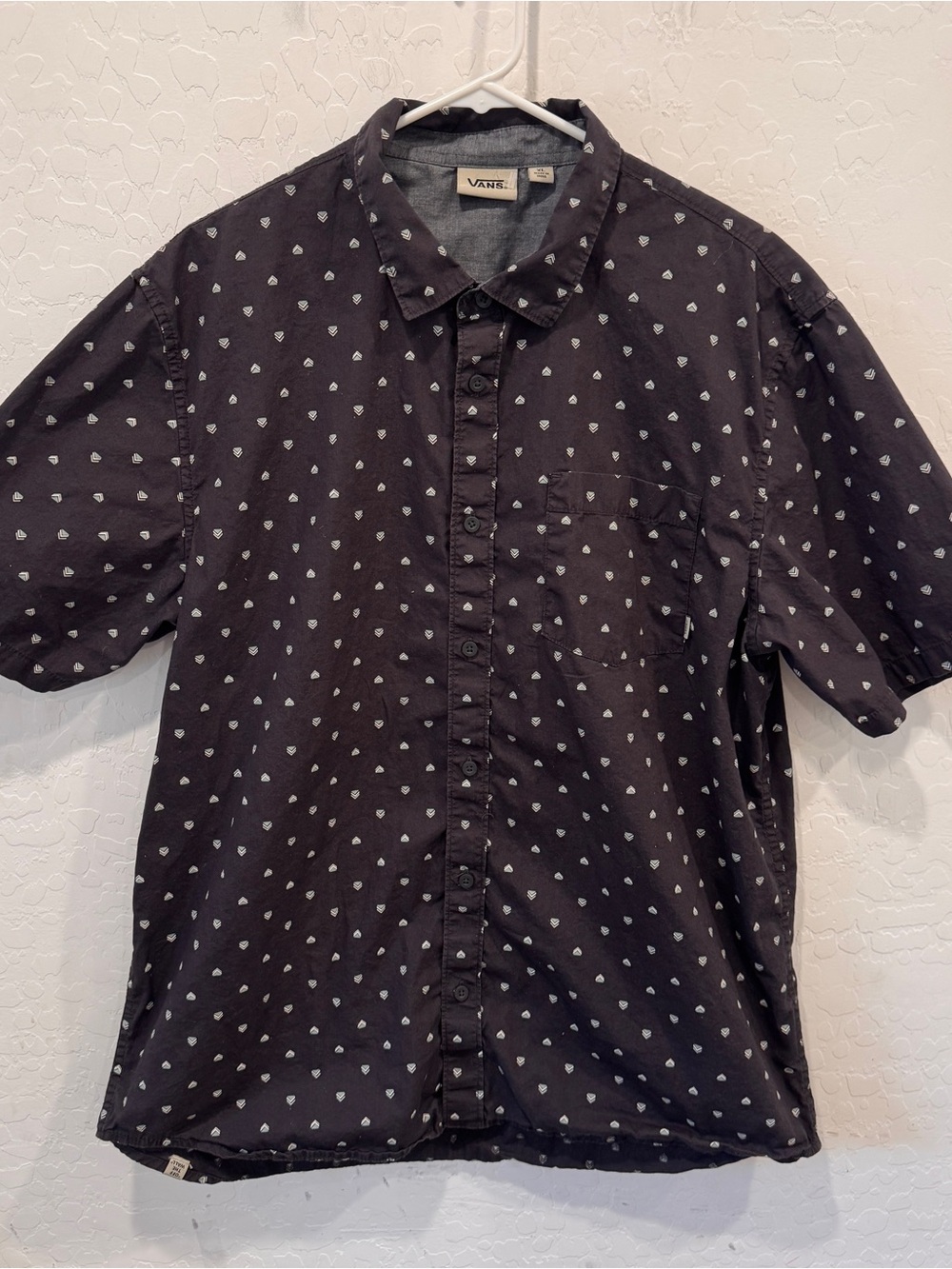 Vans Short-Sleeve Button-Up Shirt Mens XL Black Geometric
